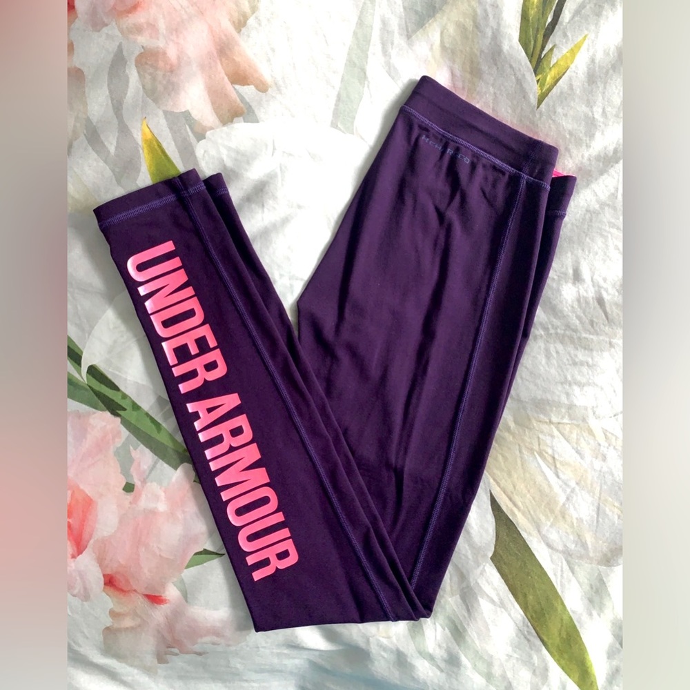 🌟PRICE DROP🌟 LIKE-NEW UNDER ARMOUR heat gear purple + pink LOGO LEGGINGS Sz XS
